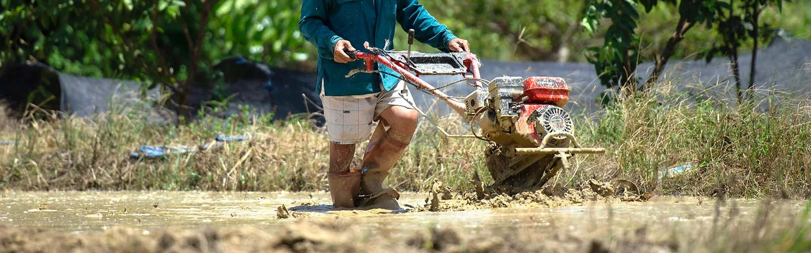 Benefits of Using Hand Tractors in Agriculture